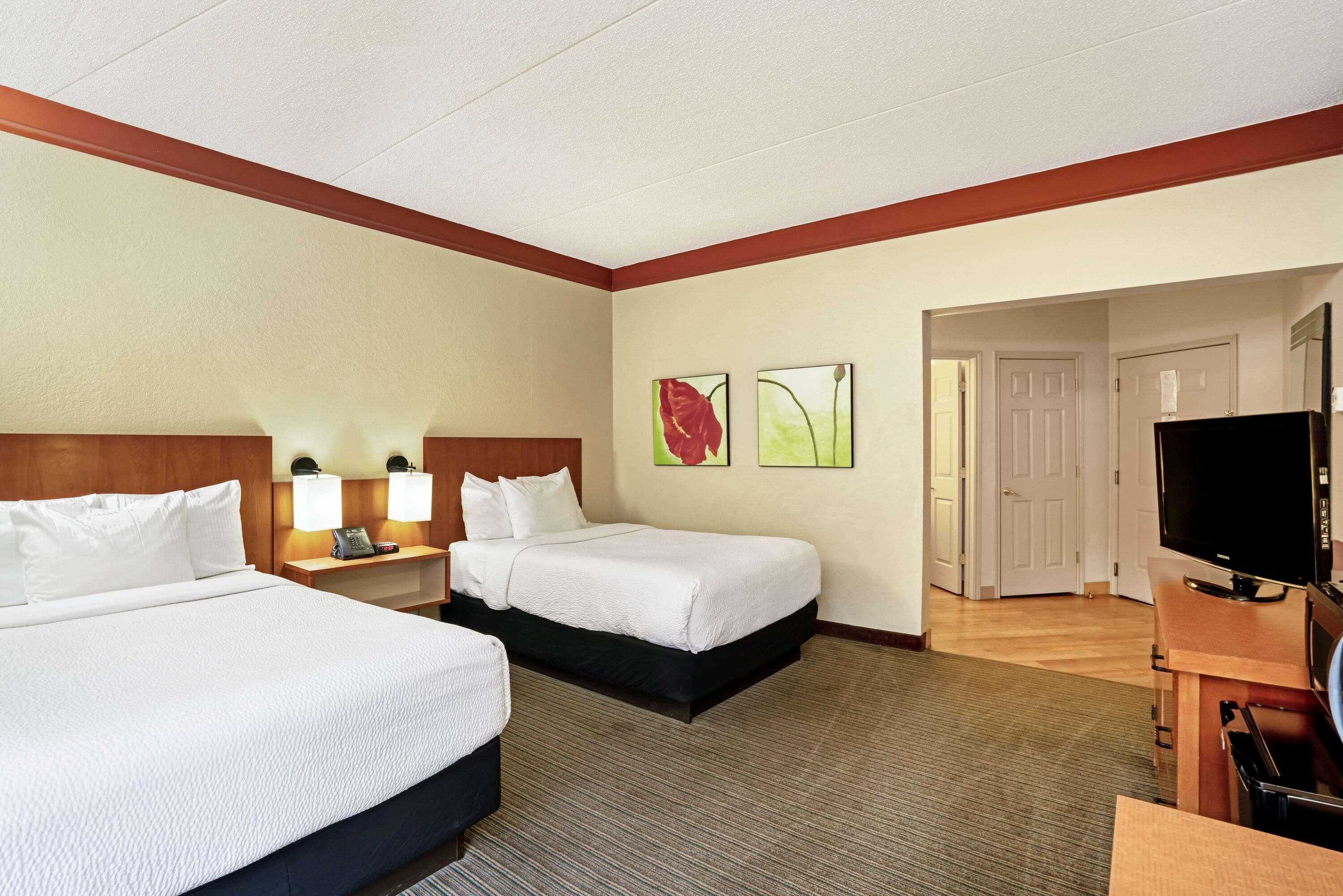 La Quinta By Wyndham Memphis Primacy Parkway Hotel Bagian luar foto