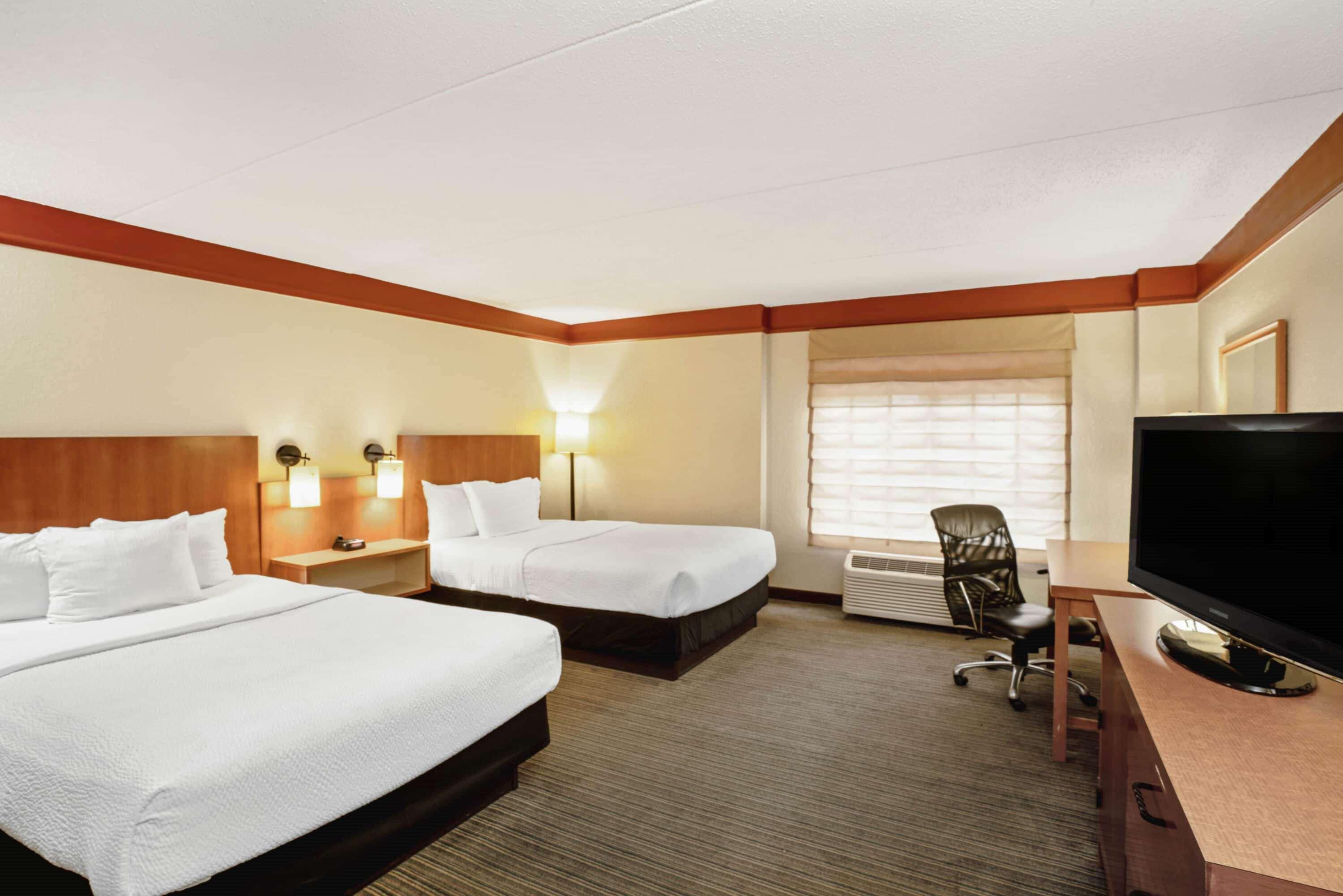 La Quinta By Wyndham Memphis Primacy Parkway Hotel Bagian luar foto